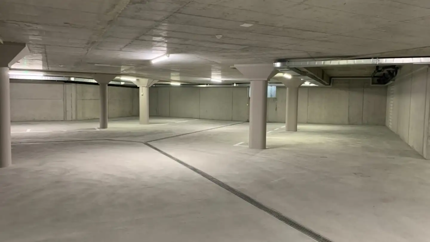 Place de parking extérieure à louer - Frauenfelderstrasse, 8570 Weinfelden