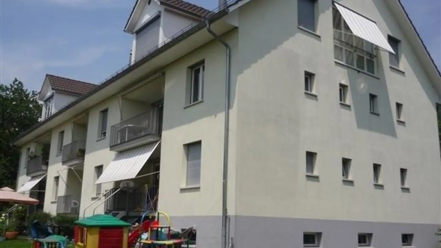 Attique à louer - Mitteldorfweg 2, 8915 Hausen am Albis