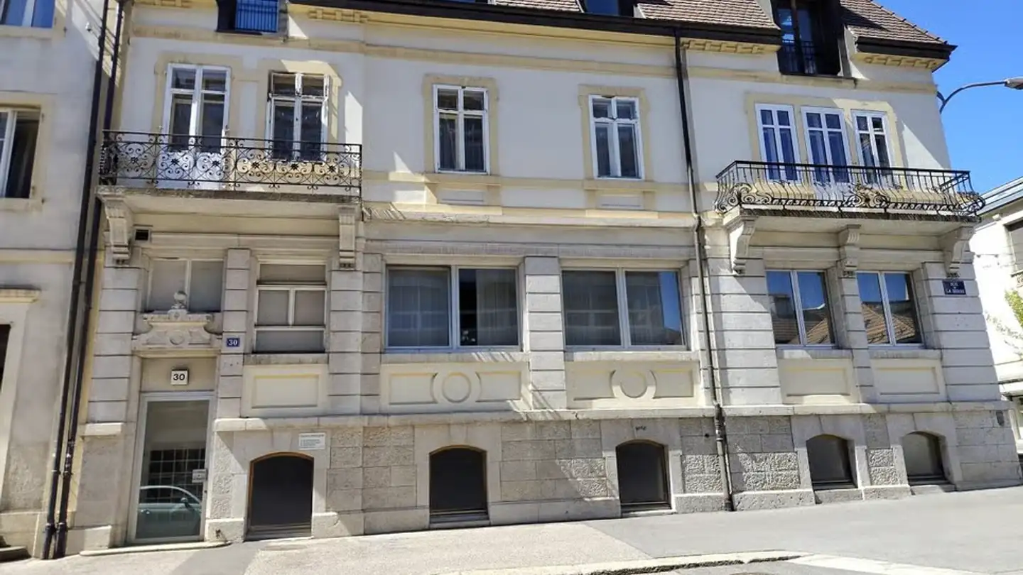 Mehrfamilienhaus kaufen - 2300 La Chaux-de-Fonds - Foto 2