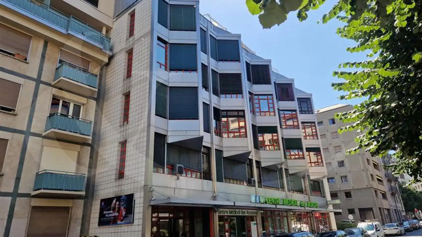 Indoor parking space for rent - Rue Des Epinettes 19, 1227 Les Acacias