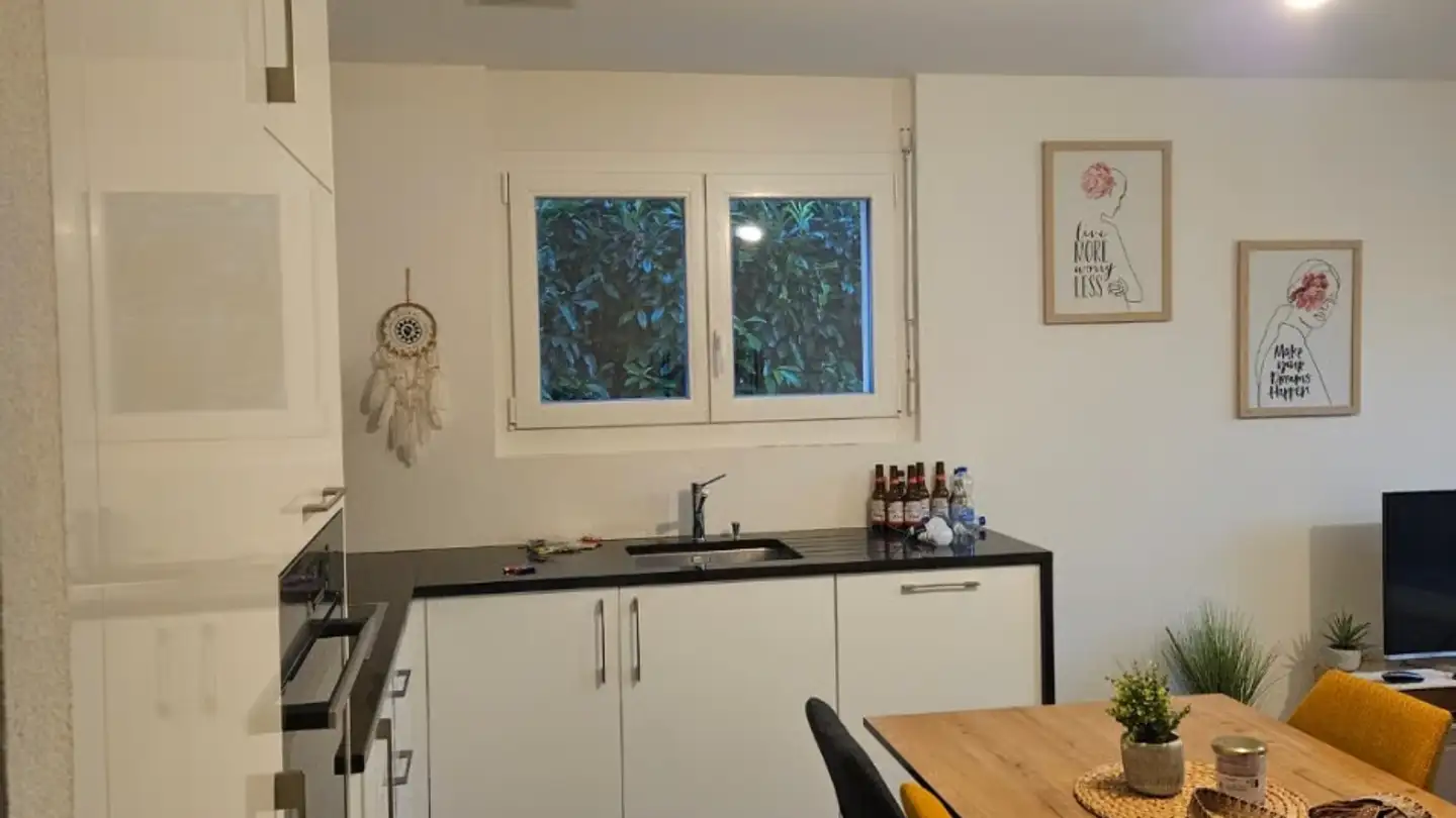 Apartment for rent - 1912 Leytron