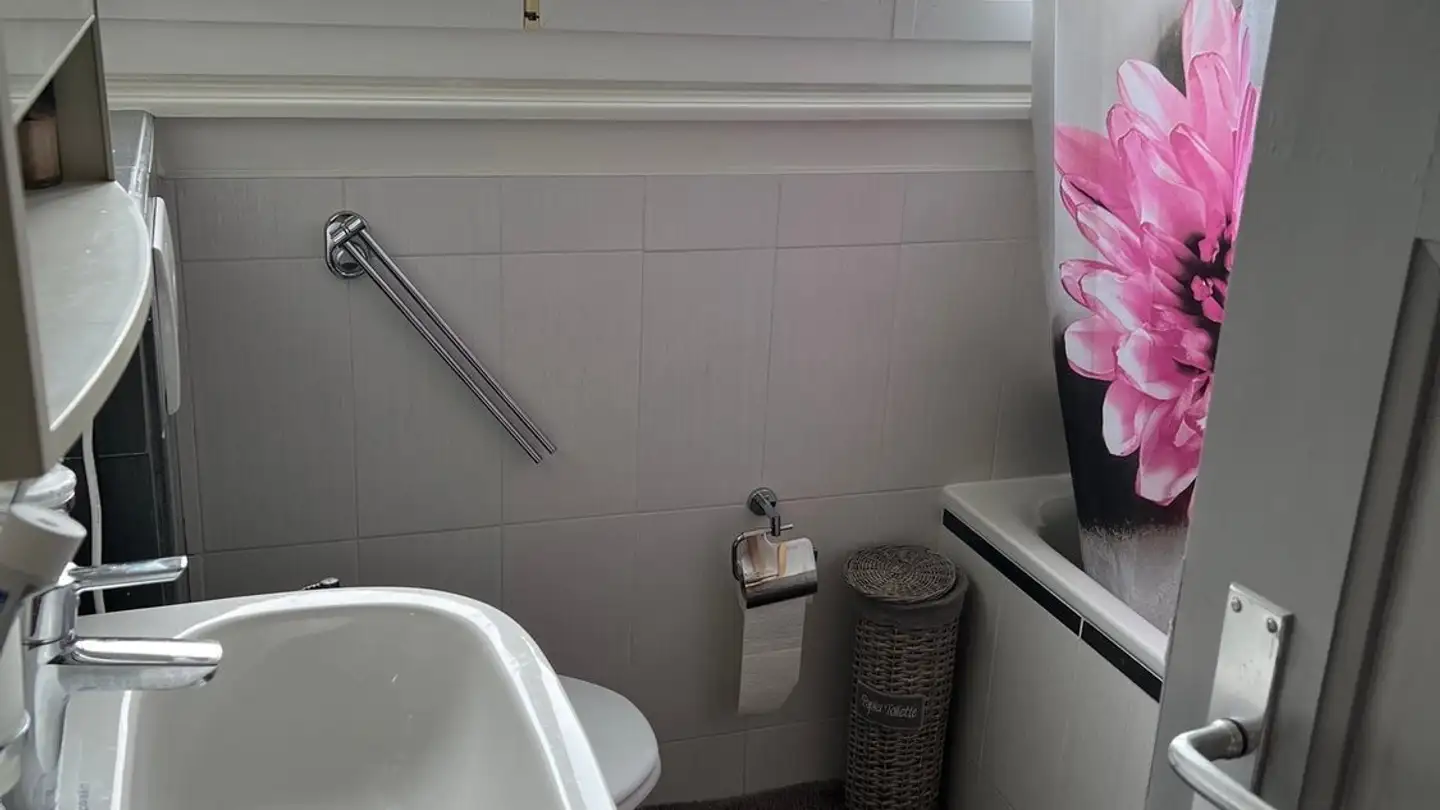 Appartamento in affitto - 2013 Colombier NE - Photo 3