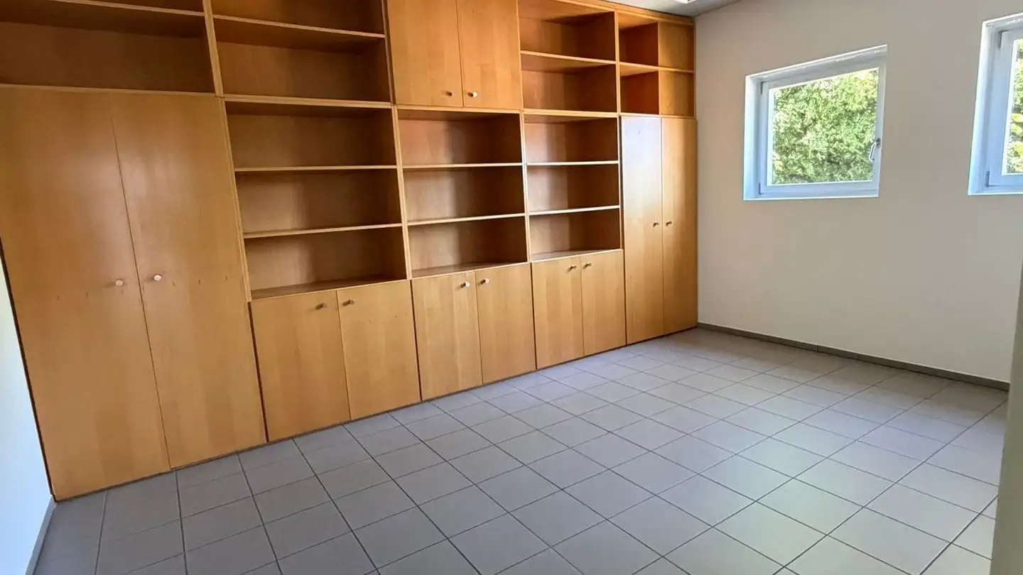 Bureau à louer - Via Cantonale 30a, 6929 Gravesano - Photo 3