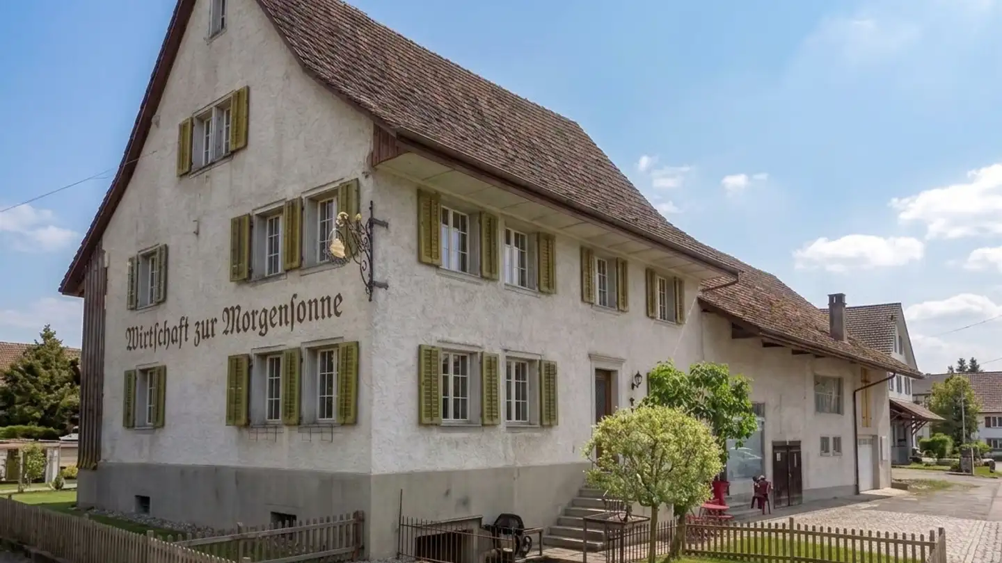 Immeuble résidentiel à vendre - 8194 Hüntwangen