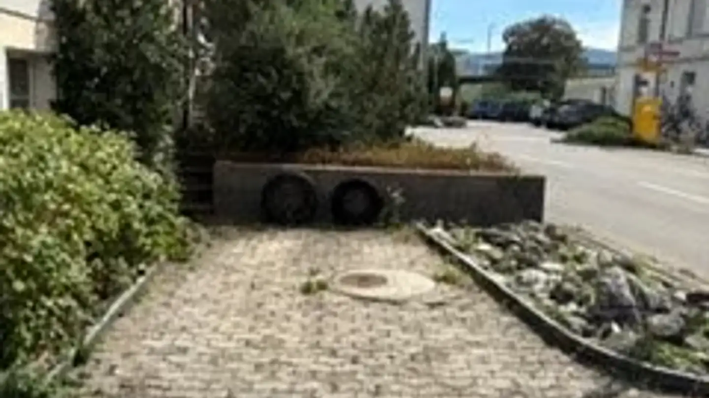 Outdoor parking space for rent - Bergstrasse 7, 8712 Stäfa