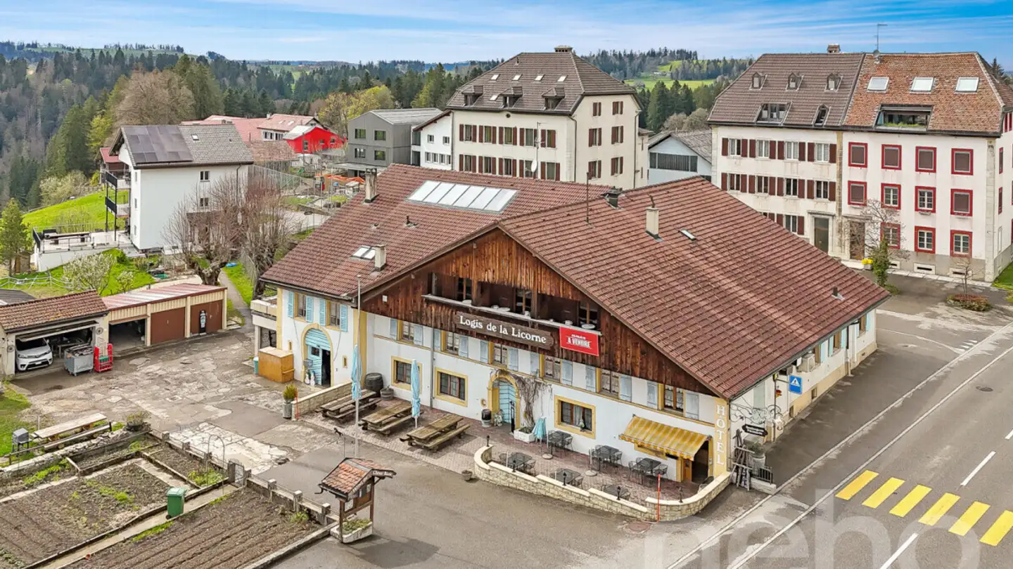 Edificio ad uso misto in vendita - 2333 La Ferrière