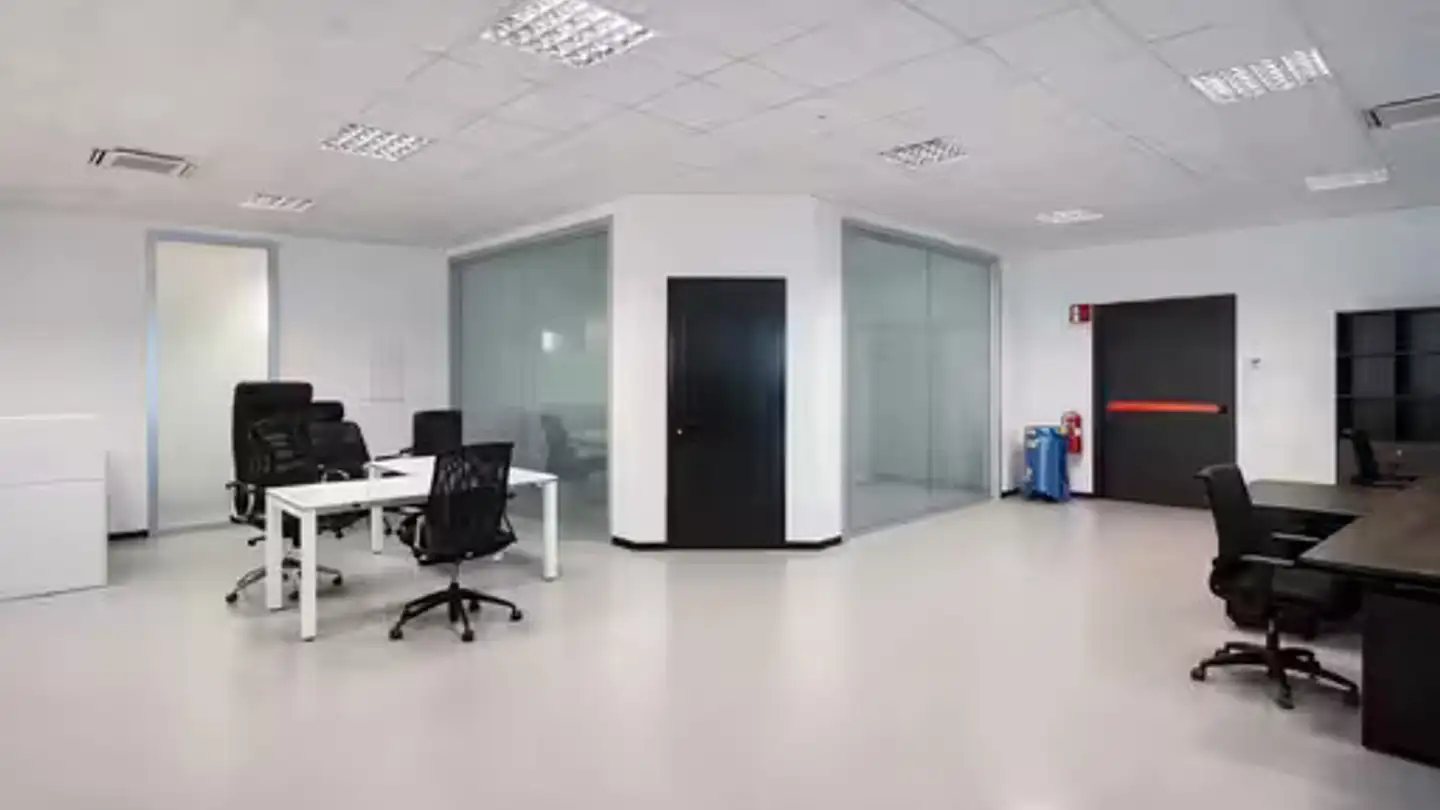 Spazio ufficio in affitto - 6855 Stabio