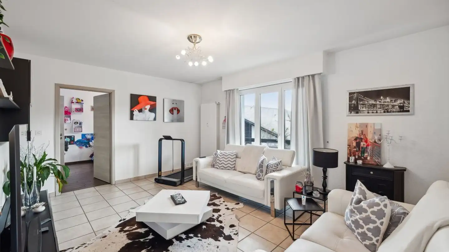 Apartment for sale - 3974 Mollens VS