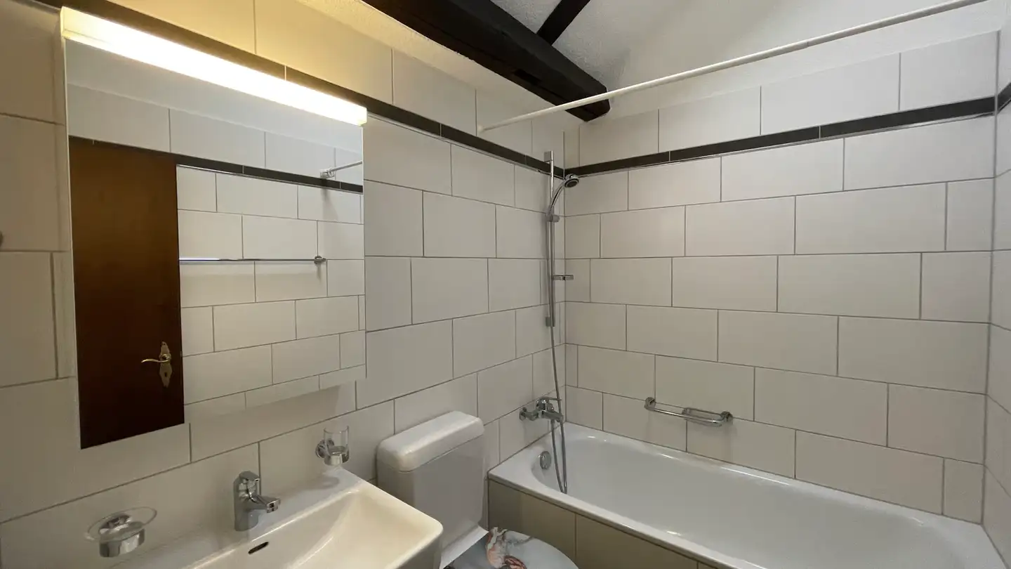 Dachgeschosswohnung mieten - Schlatterstrasse 1, 8352 Elsau - Foto 3