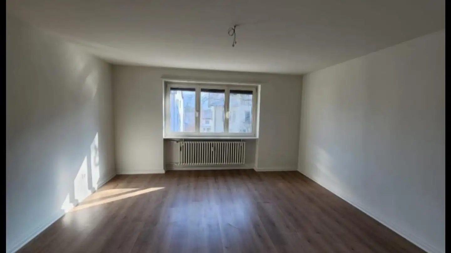 Apartment for rent - Schaffhauserstrasse 37, 8212 Neuhausen am Rheinfall - Photo 2