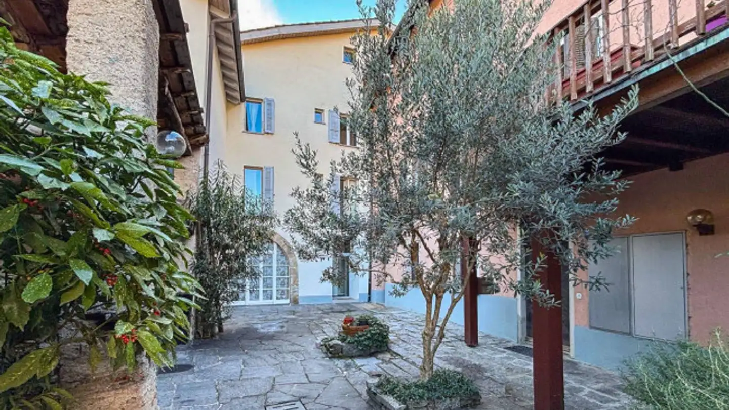 Immeuble résidentiel à vendre - 6930 Bedano