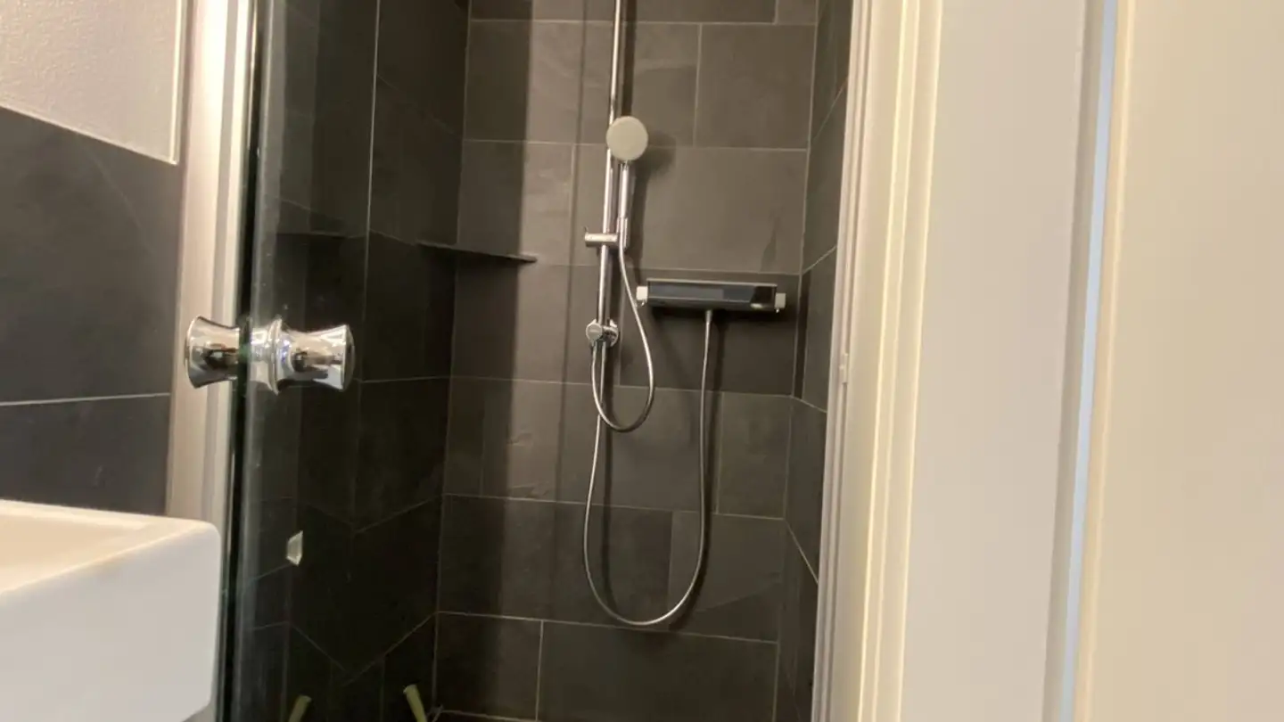 Single room for rent - Klosternhubel 4, 3612 Steffisburg - Photo 3