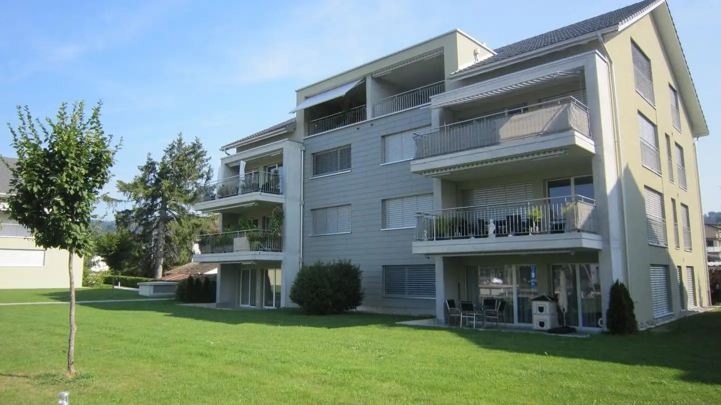 Appartement à louer - Burgerrietstrasse 1a, 8730 Uznach