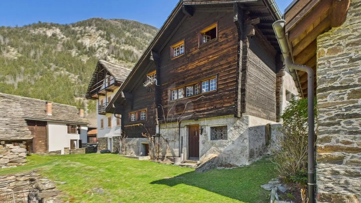 Chalet à vendre - 6763 Osco