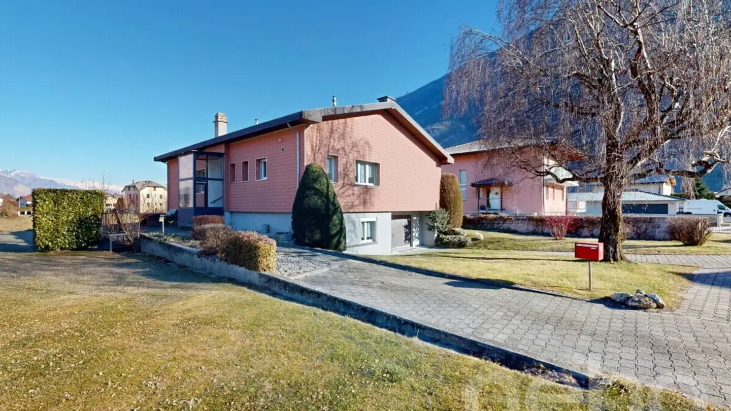 Maison troglodyte à vendre - 1906 Charrat