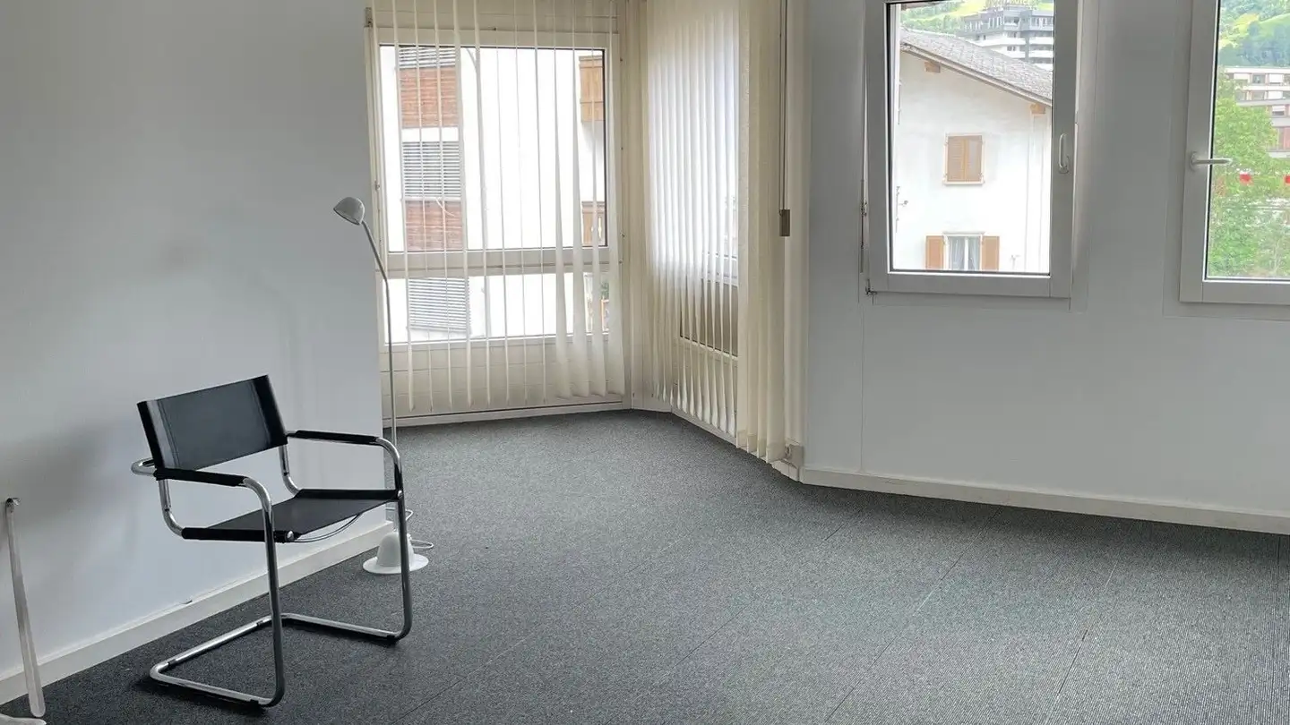 Commercial for rent - Via S. Clau Sut 7, 7130 Ilanz
