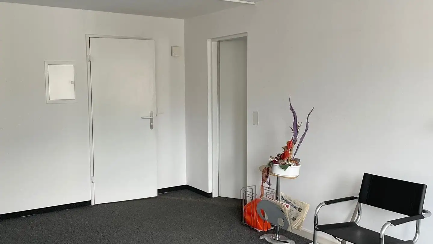 Commercial for rent - Via S. Clau Sut 7, 7130 Ilanz - Photo 3