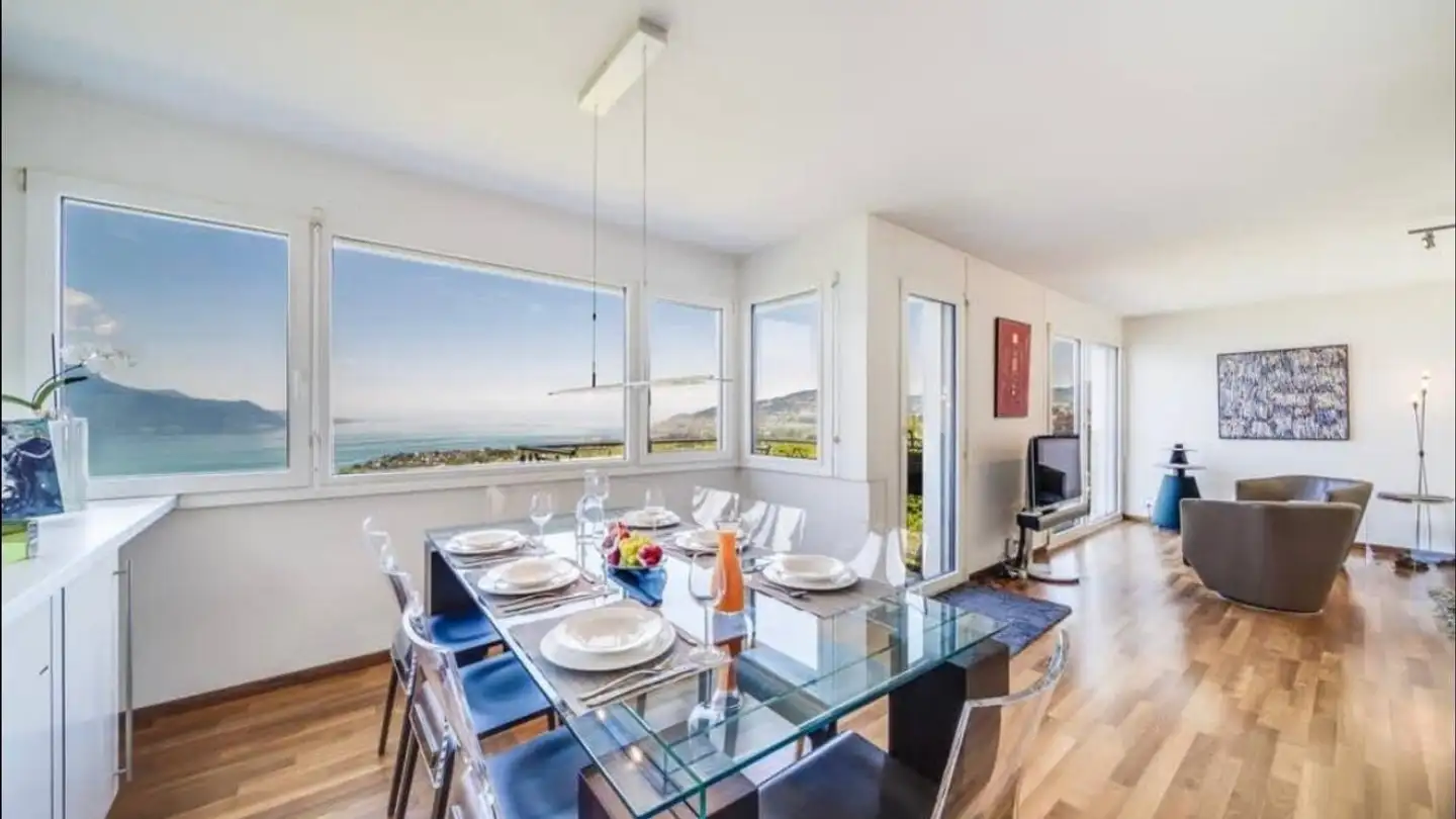 Stepped house for rent - Route de Brent, 1817 Brent - Photo 2