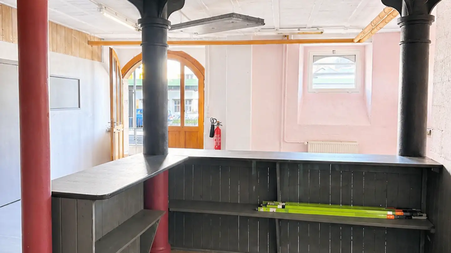 Geschäft mieten - Rue Pierre-Dubied, 2108 Couvet - Foto 2