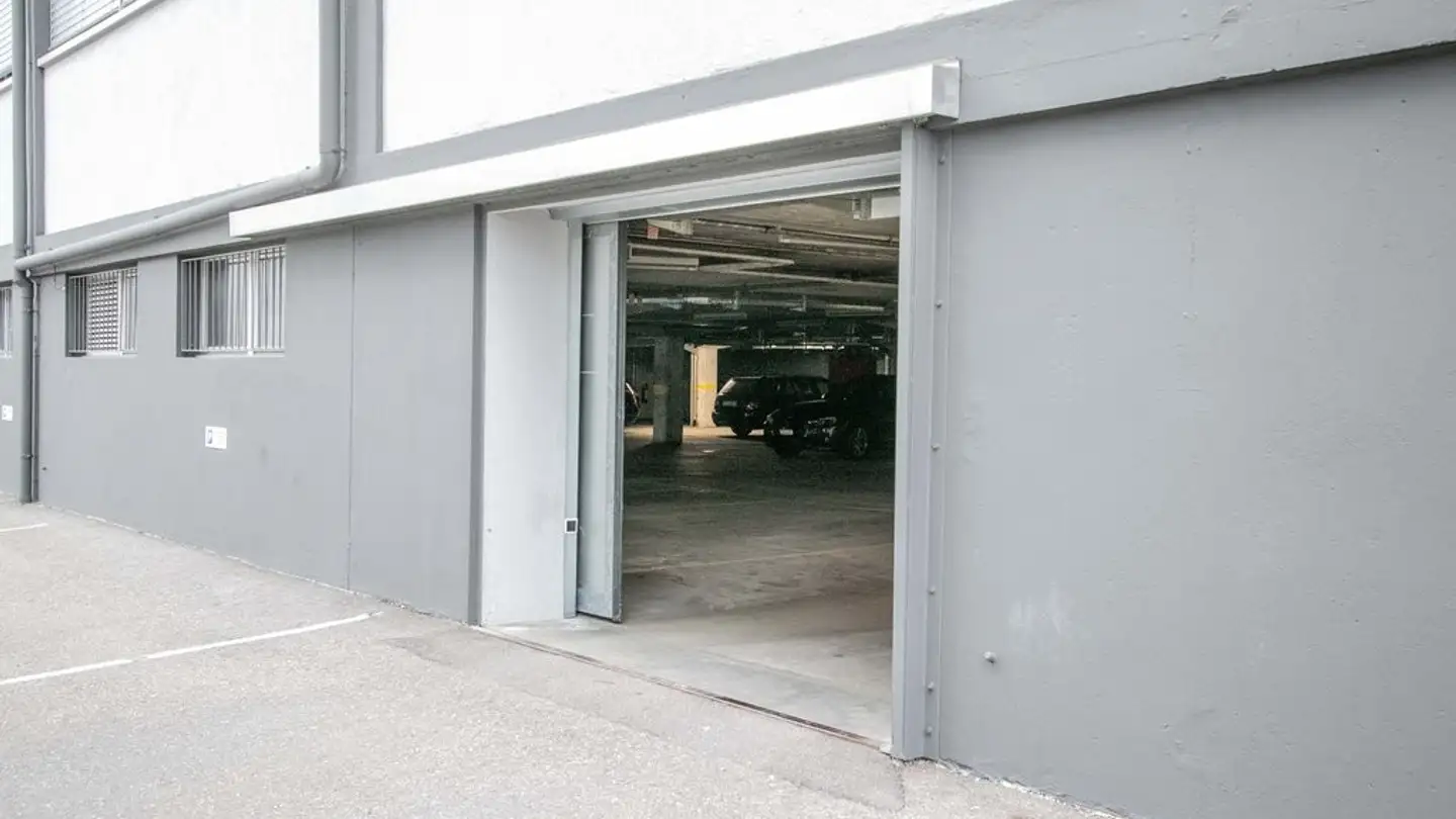 Place de parking souterraine à louer - Lukasstrasse 18, 9008 St. Gallen