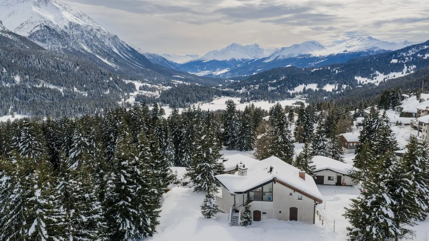 Appartement à vendre - Sil Mot 14, 7077 Valbella