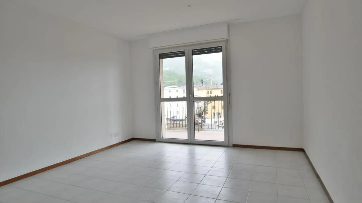 Apartment for rent - Viale C. Olgiati 3, 6512 Giubiasco - Photo 3