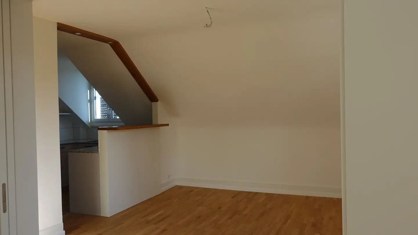 Dachgeschosswohnung mieten - Heimstrasse 7, 5430 Wettingen - Foto 2