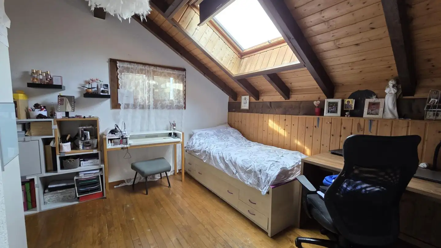 Attic flat for rent - Chemin de l'Eglise 6, 1907 Saxon - Photo 4
