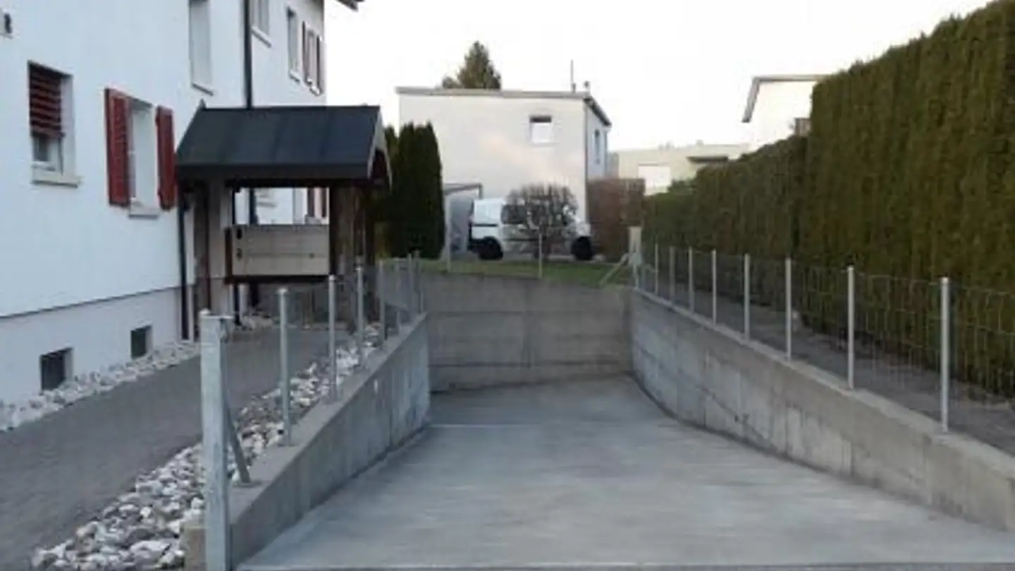 Tiefgaragenstellplatz mieten - Oberdorfstrasse 18, 5035 Unterentfelden