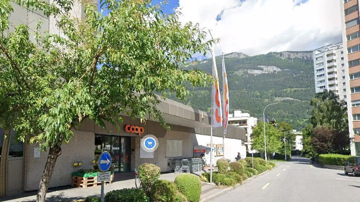 Place de parking extérieure à louer - Kurfirstenstrasse 3, 7000 Chur