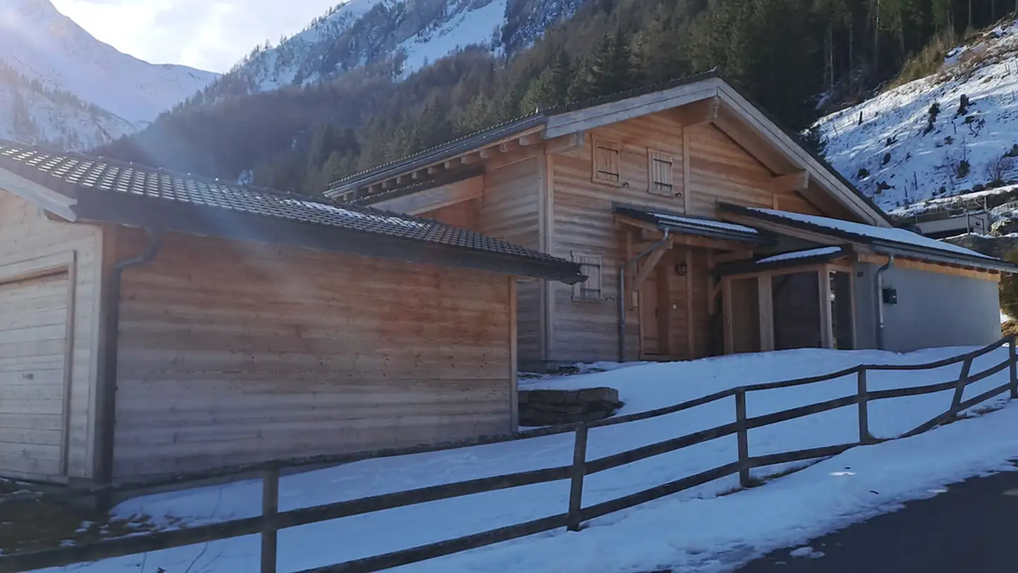 Chalet for rent - Berte, 1929 Trient - Photo 2