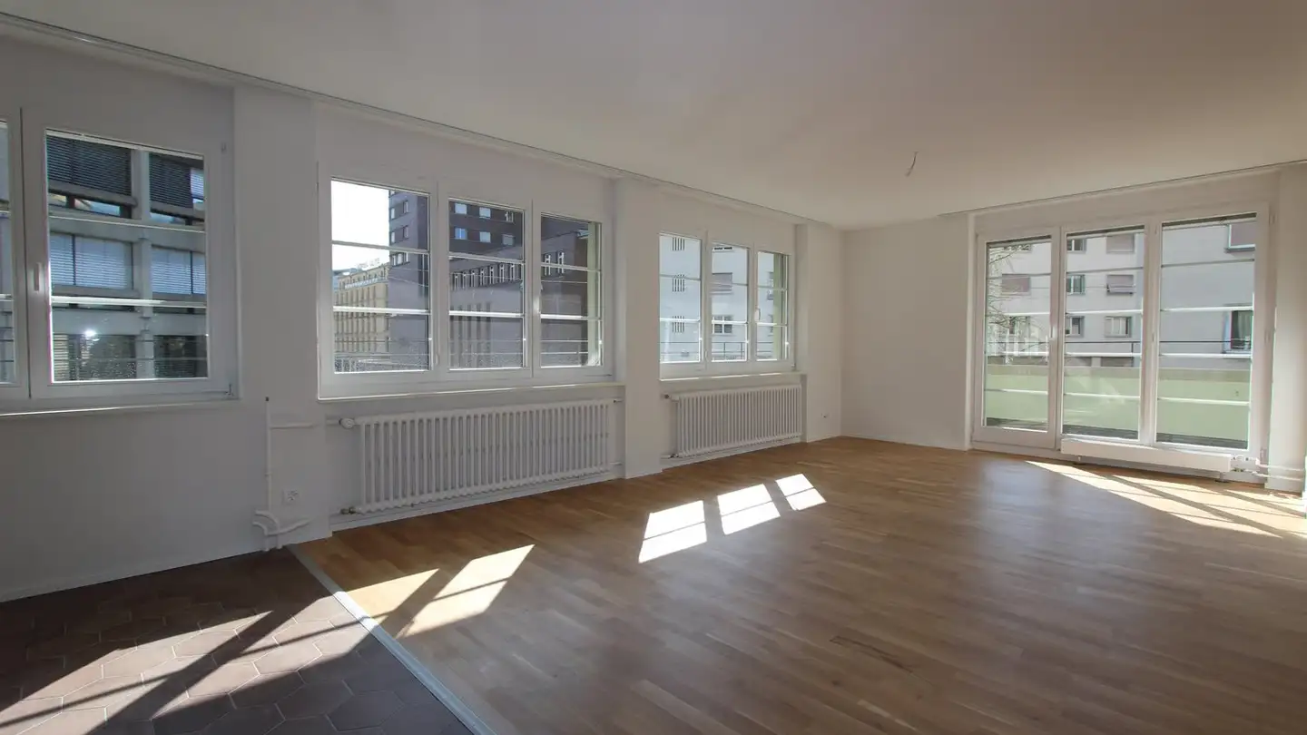Wohnung mieten - Rue D'aarberg / Aarbergstrasse 121, 2502 Biel/Bienne - Foto 4