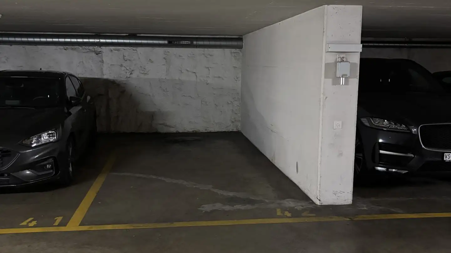Outdoor parking space for rent - Avenue De La Poste 16, 1020 Renens VD - Photo 4