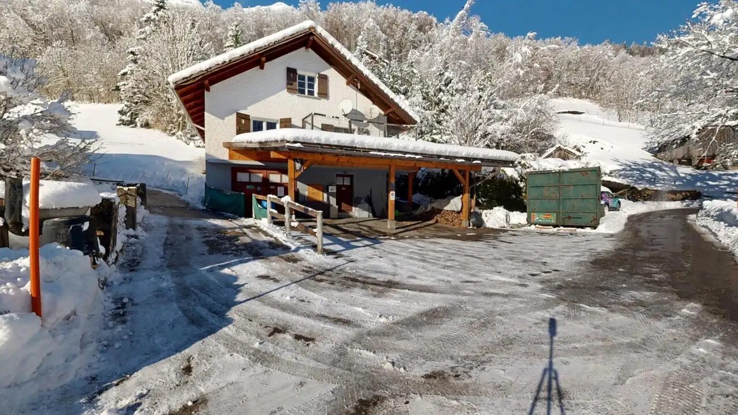 Single house for sale - 1656 Im Fang - Photo 2