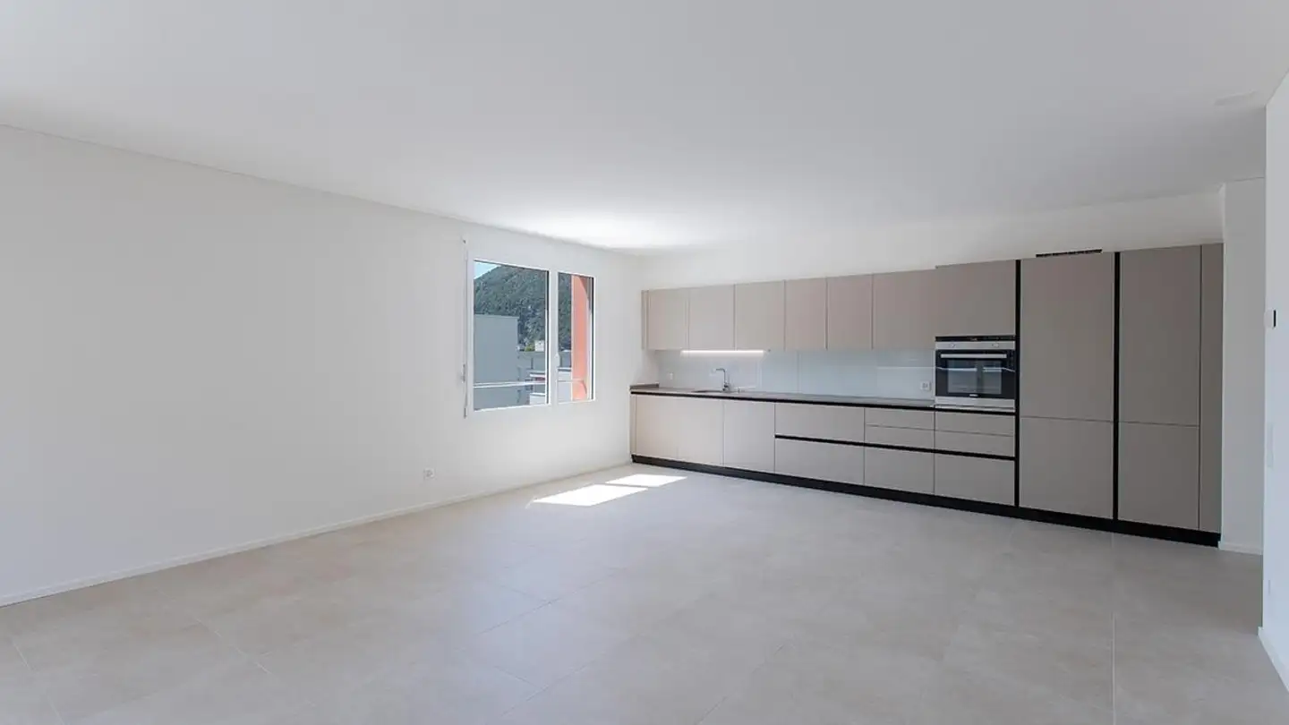 Wohnung mieten - Via Pratocarasso 35, 6500 Bellinzona - Foto 2