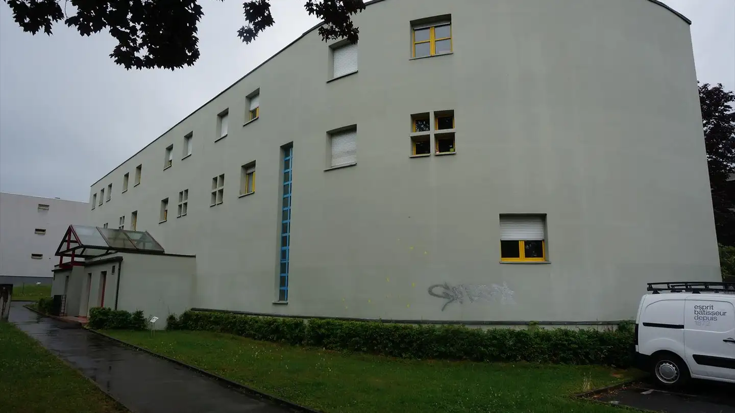 Single garage for rent - Route De Loëx 27, 1213 Onex