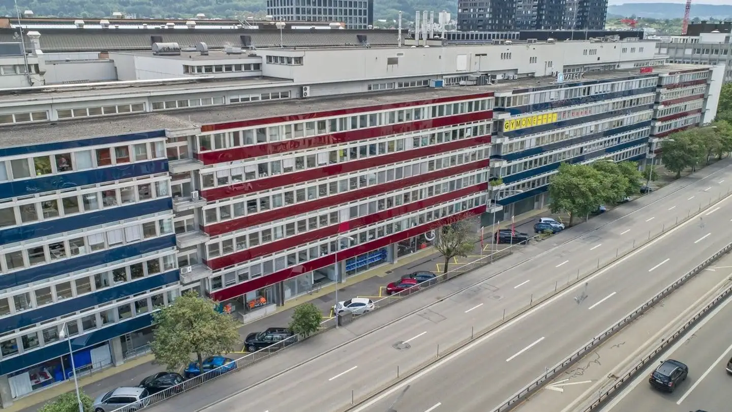 Parkplatz im Freien mieten - Herostrasse 9, 8048 Zürich