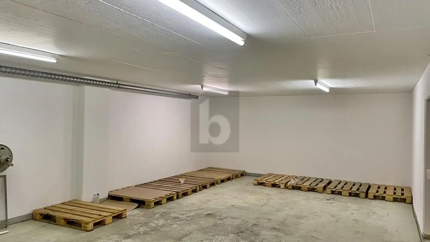 Storage space for rent - 4414 Füllinsdorf