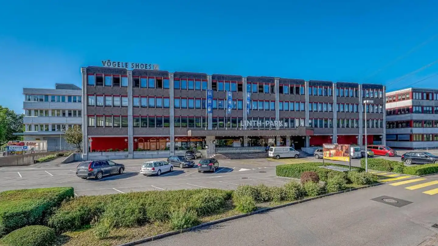 Commercial à louer - Burgerfeldstrasse 15, 8730 Uznach