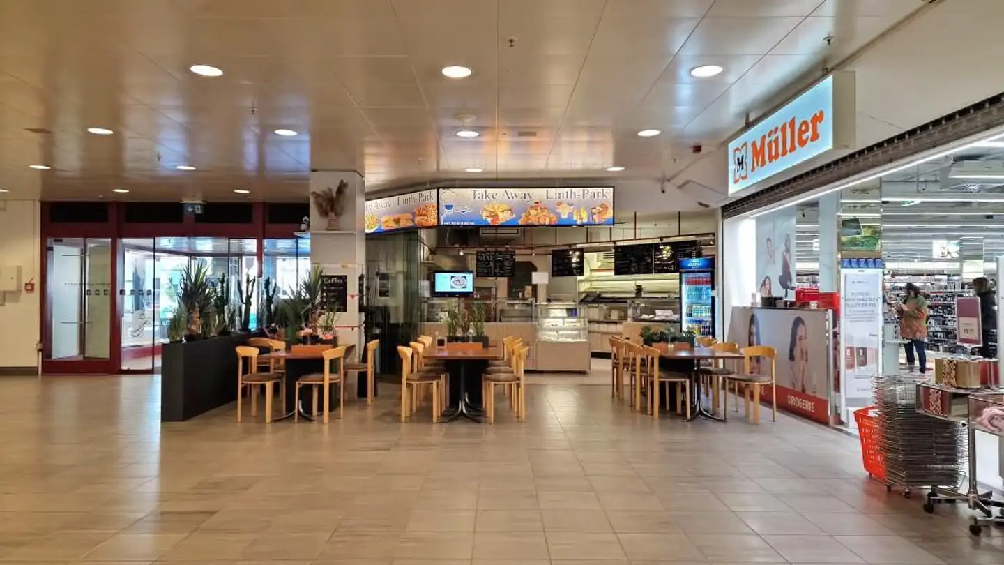 Commercial for rent - Burgerfeldstrasse 15, 8730 Uznach - Photo 2