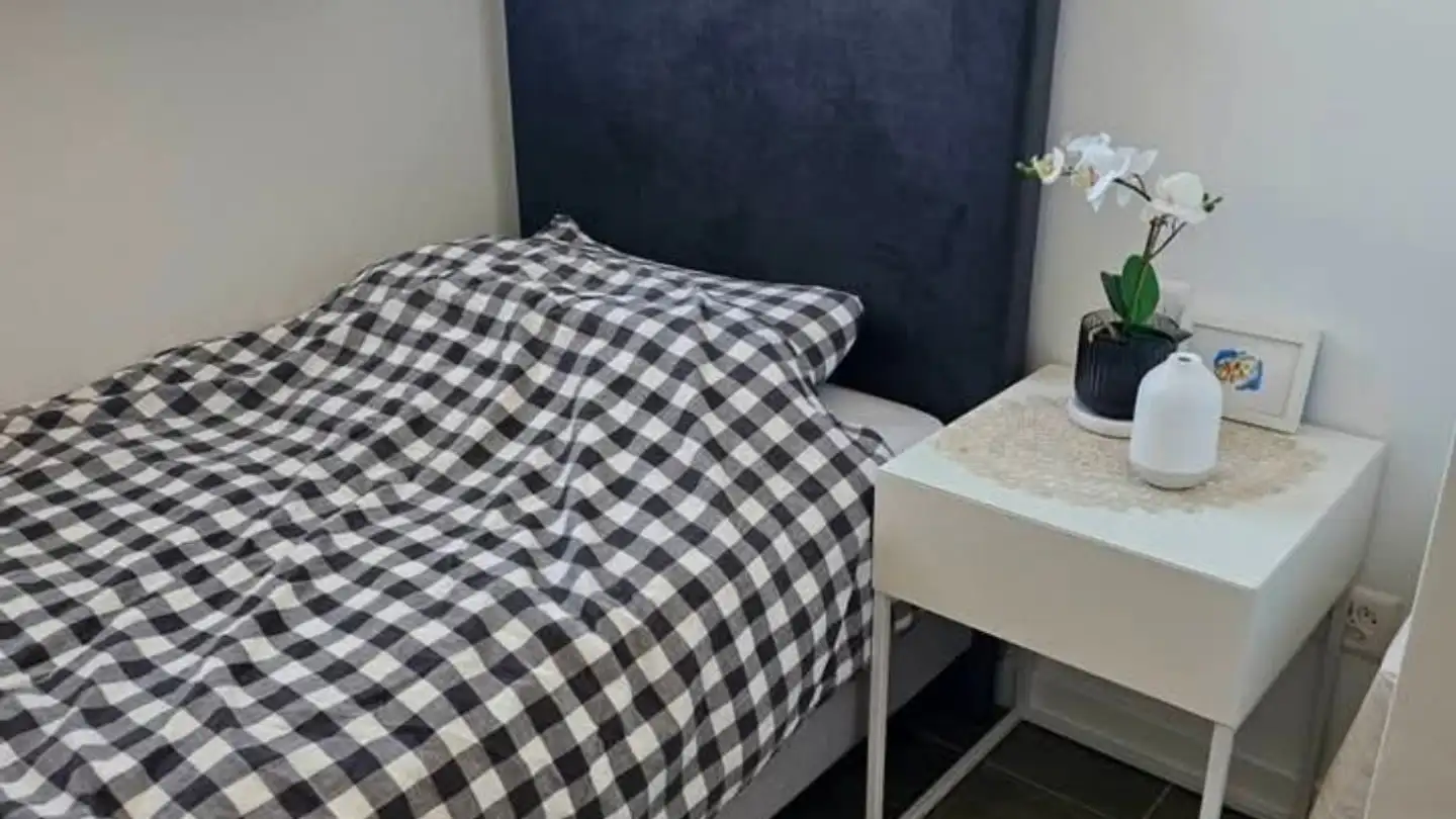 Single room for rent - 1196 Gland