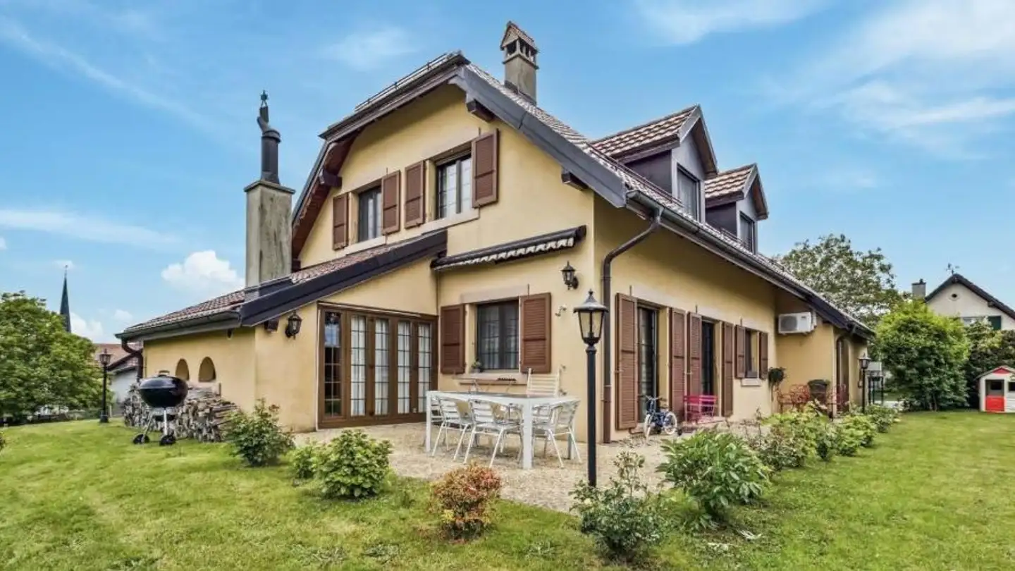 Single house for sale - 1144 Ballens