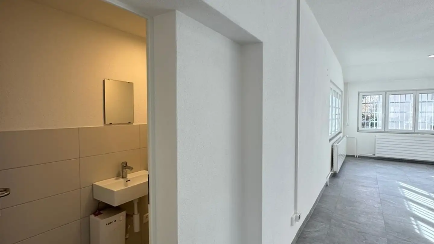 Commercial à louer - Hauptstrasse 196, 2552 Orpund - Photo 3