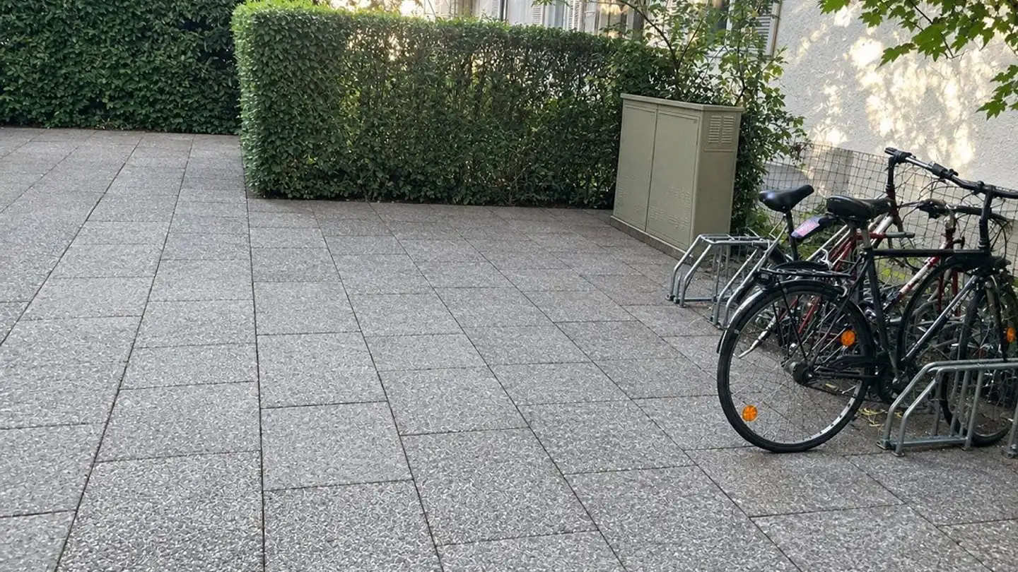 Parcheggio interno per moto in affitto - Albisriederstrasse 56, 8003 Zürich