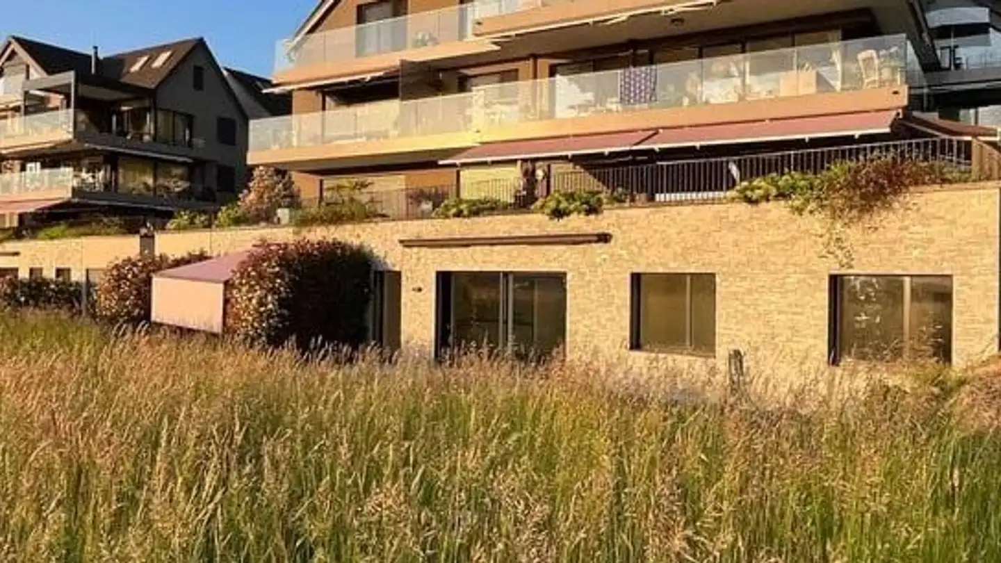 Attique à louer - Dorfstrasse 6a, 6404 Greppen