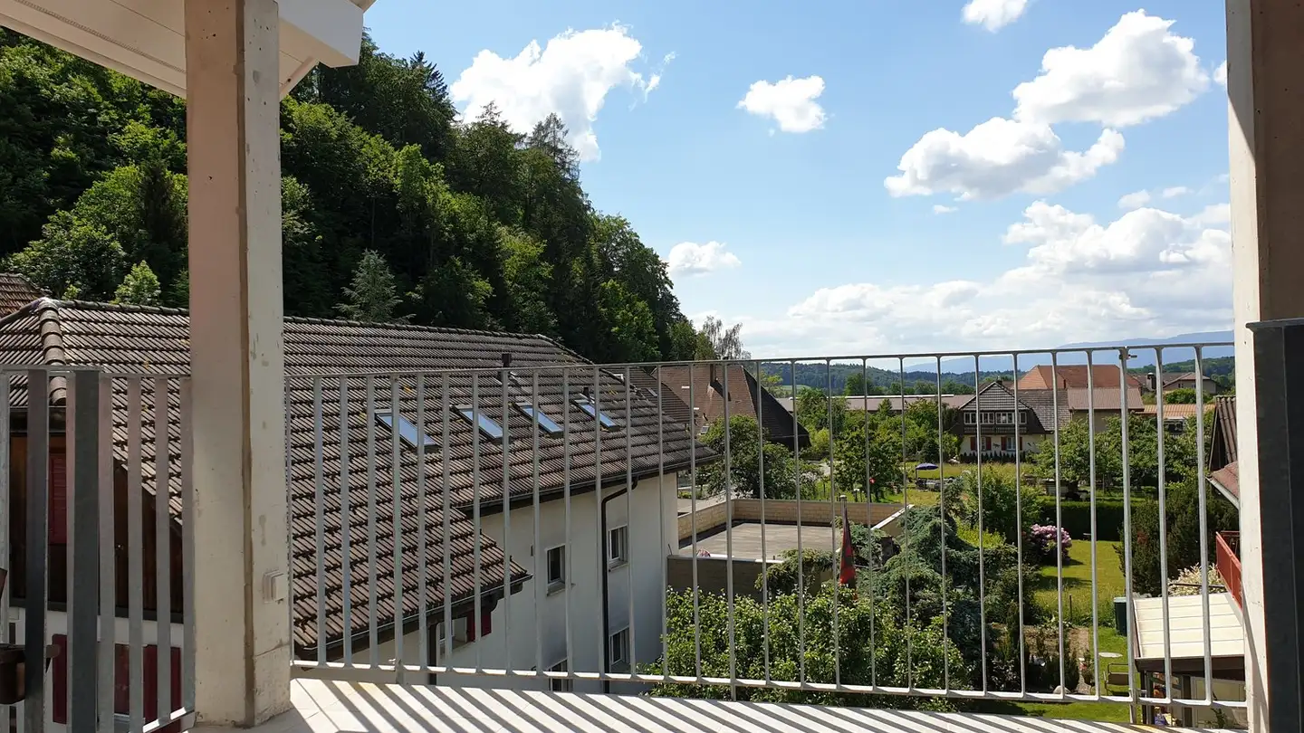 Dachgeschosswohnung mieten - Lindenstrasse 26a, 3367 Thörigen - Foto 2