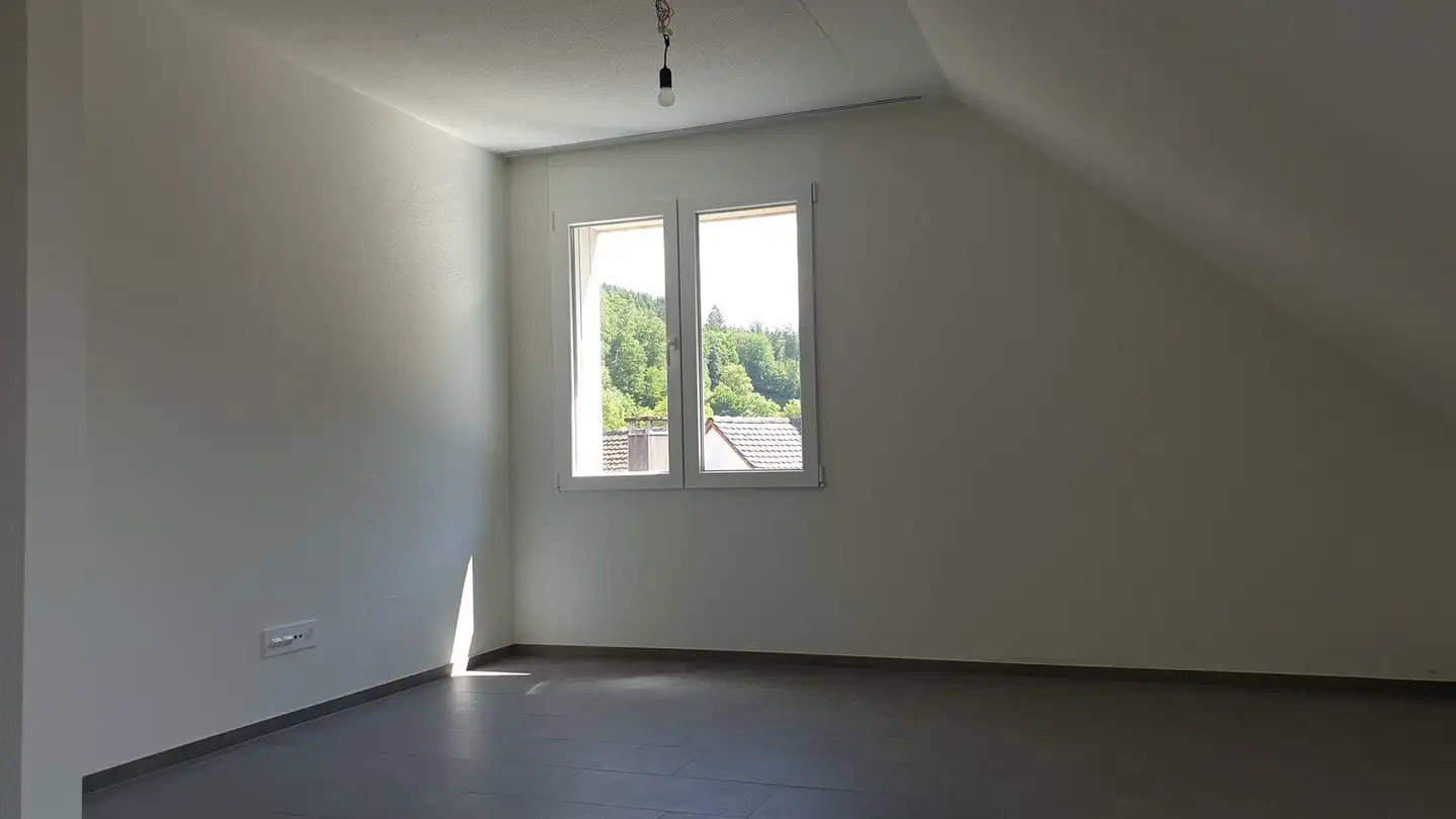 Dachgeschosswohnung mieten - Lindenstrasse 26a, 3367 Thörigen - Foto 3