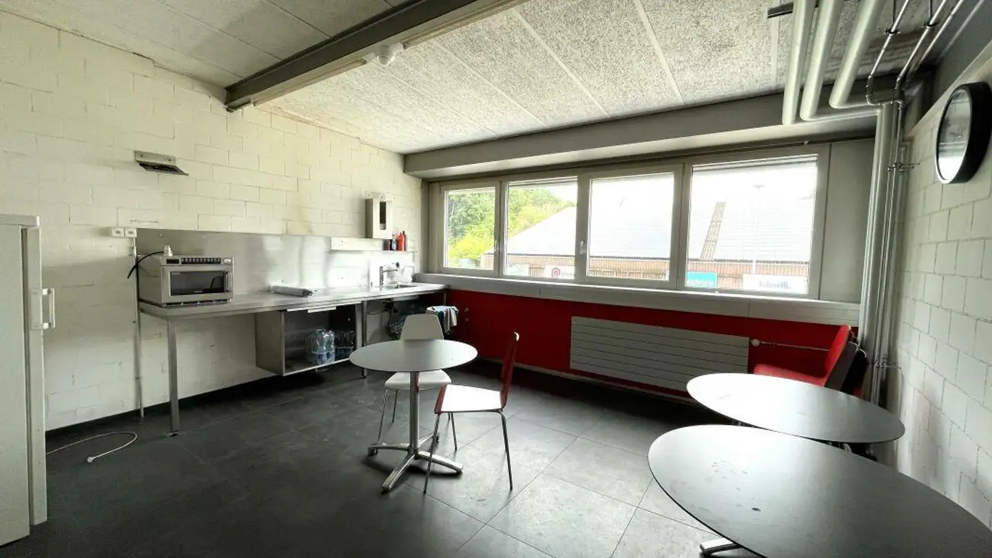 Gewerbe mieten - Schweizersbildstrasse 43, 8207 Schaffhausen - Foto 4
