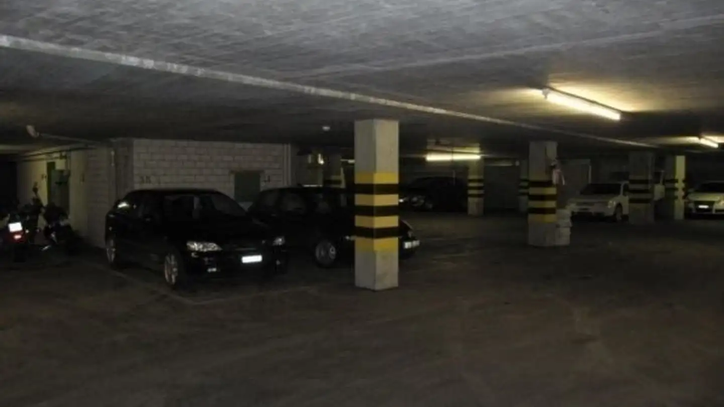 Parcheggio sotterraneo in affitto - Bümplizstrasse 142a, 3018 Bern - Photo 3