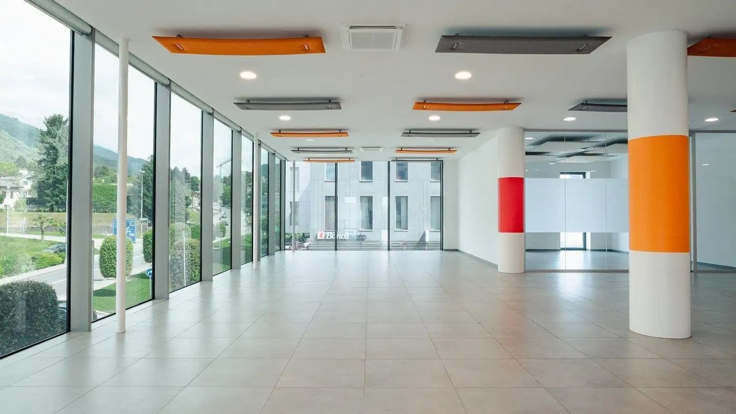 Bureau à louer - Via Cantonale 36, 6928 Manno